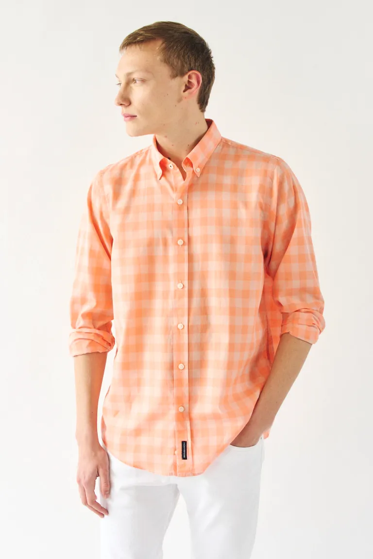 Camisa de cuadros naranja para hombre, diseño fresco y versátil de Bensimon en Camisas para argentina
