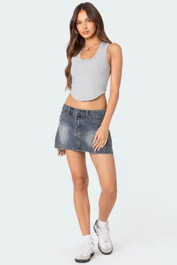 Musculosa espalda deportiva escotada de Edikted en Tops para argentina