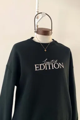 Buzo frisa bordado de Kandente en Buzos y Sweaters para argentina