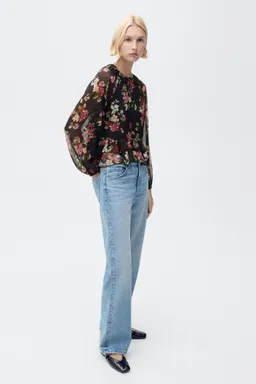Blusa floral volantes de Mango en Blusas para argentina