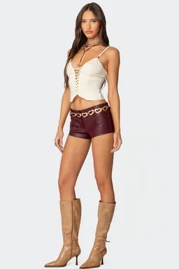 Micro shorts cuero sintético melaney de Edikted en Shorts para argentina