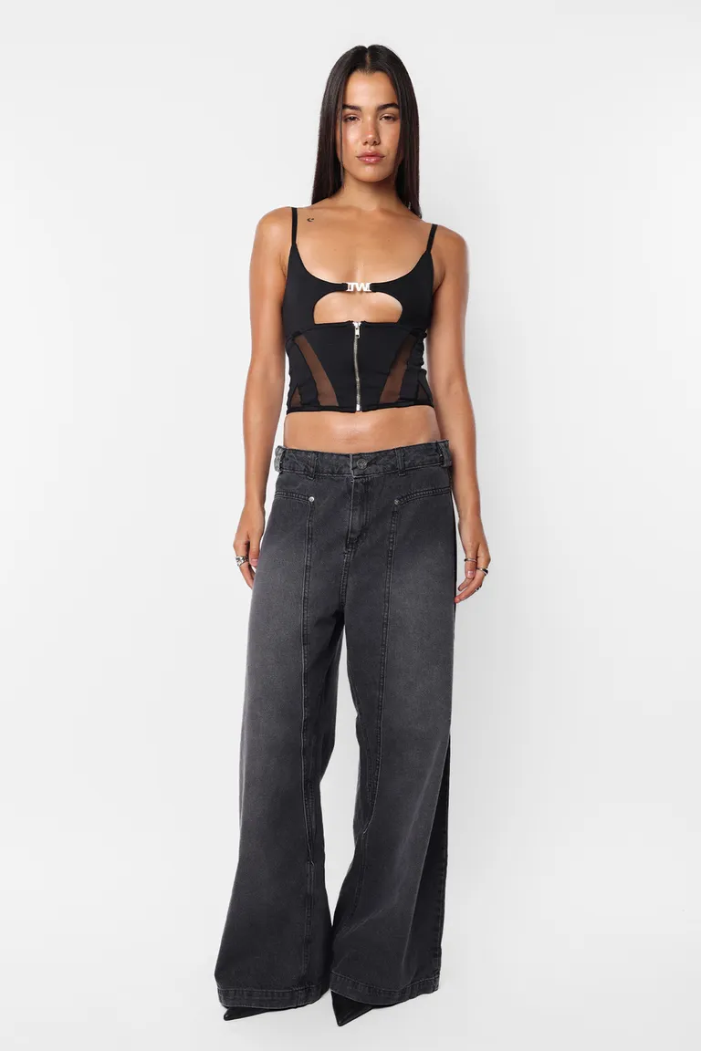 Corset negro de microfibra con recortes en microtul y cierre metálico de Top White en Ropa Interior y Medias para argentina