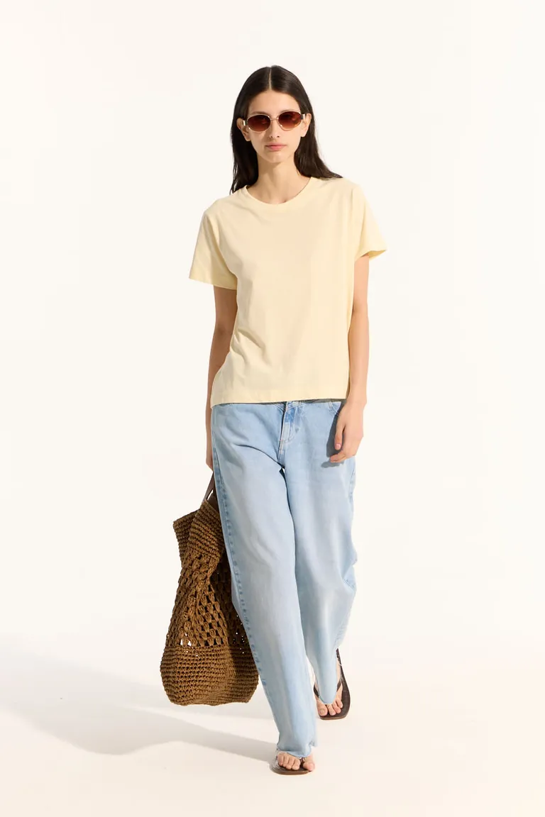 Remera básica de escote redondo en tono beige suave de Portsaid en Remeras para argentina