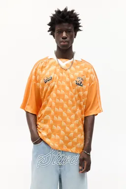 Remera naranja polo stwd de Pull&Bear en Remeras y Polos para argentina