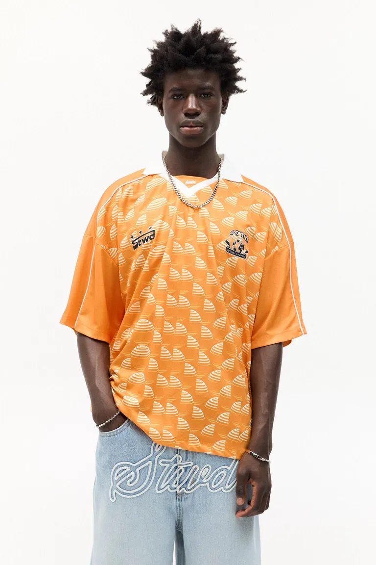 Remera naranja polo stwd de Pull&Bear en Remeras y Polos para argentina