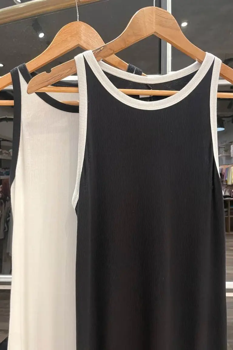 Vestido largo con tajo de Hesed en Vestidos para argentina