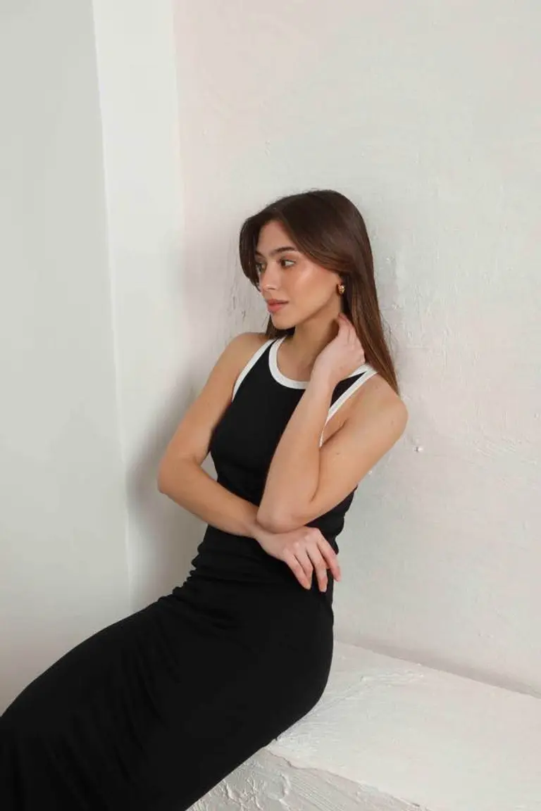 Vestido largo con tajo de Hesed en Vestidos para argentina