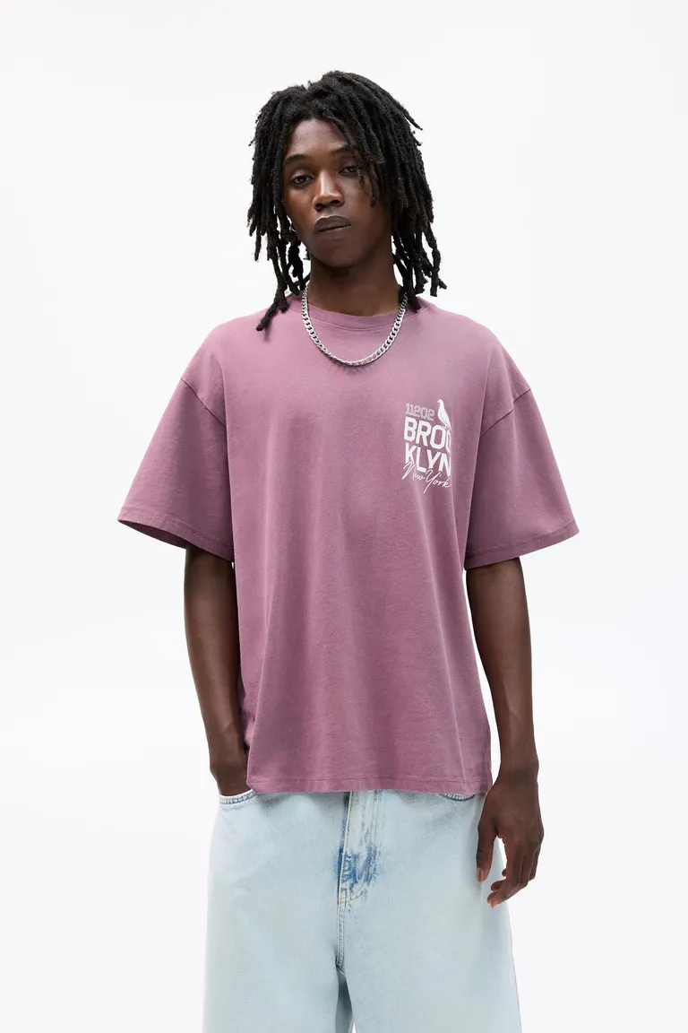 Remera brooklyn de Pull&Bear en Remeras y Polos para argentina