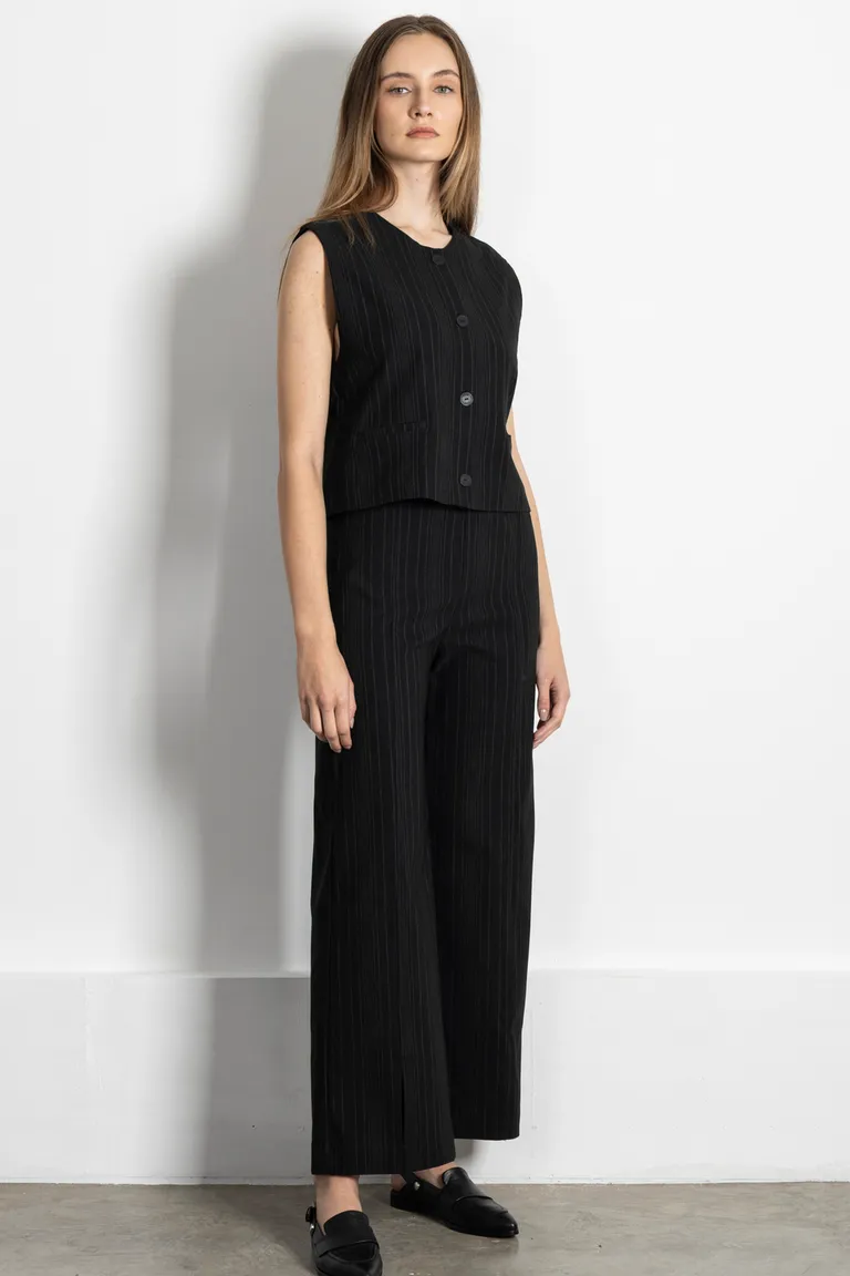 Pantalón negro de corte recto y diseño versátil para mujer de Kill en Pantalones para argentina