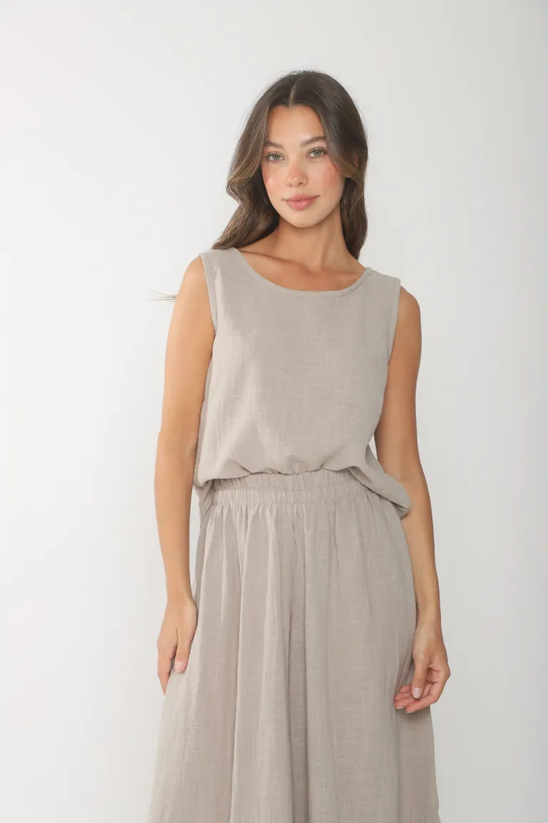 Blusa de bambula con diseño de pinzas y tajo lateral para mujer de Belle en Blusas para argentina