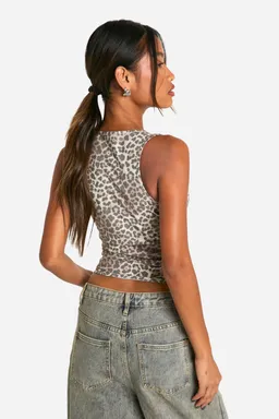 Crop top básico animal print de Boohoo en Tops para argentina