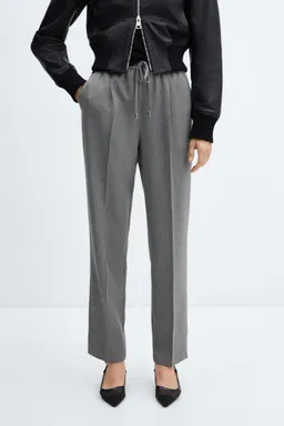 Pantalón jogger fluido de Mango en Pantalones para argentina