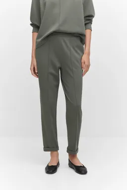 Pantalón jogger costuras de Mango en Pantalones para argentina