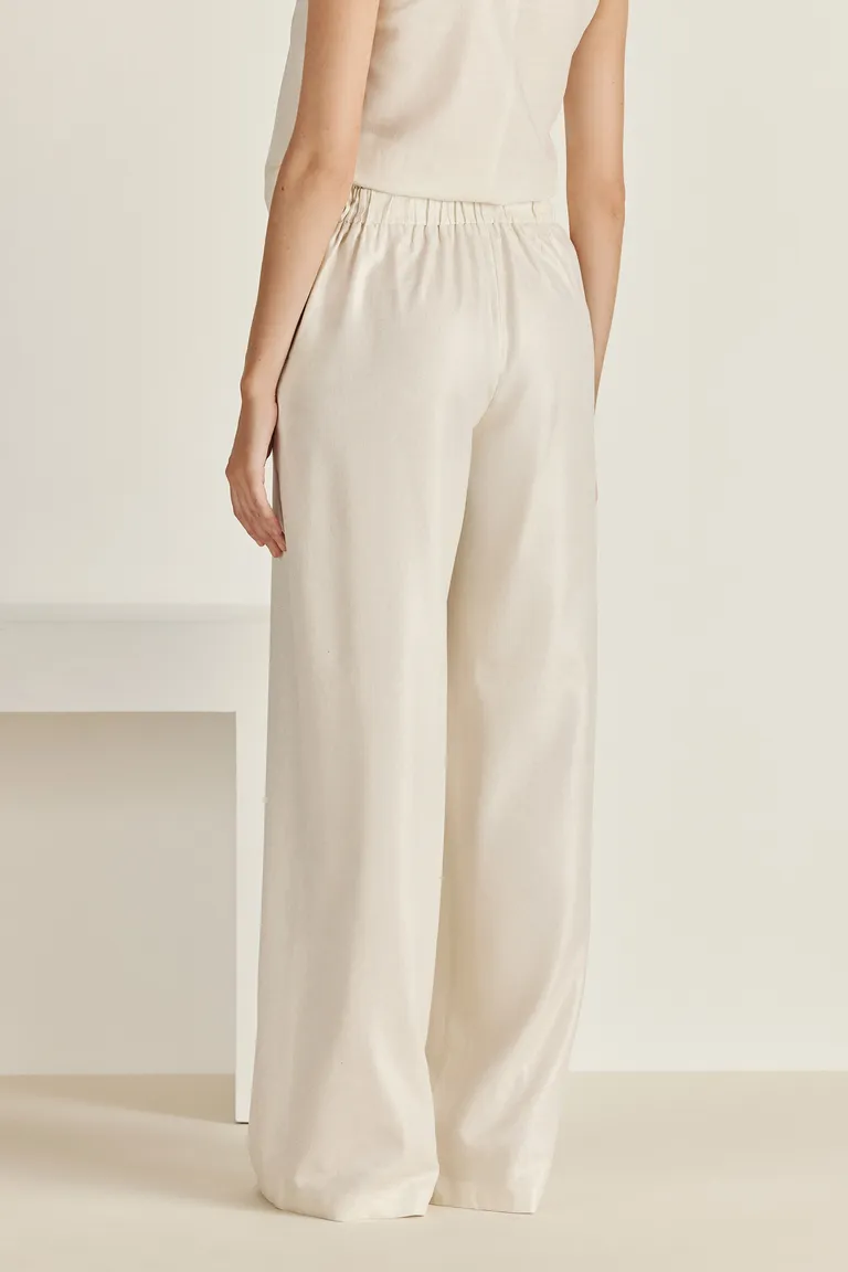 Pantalón de lino con lazo y bordado exclusivo para un look veraniego y sofisticado de Tucci en Pantalones para argentina