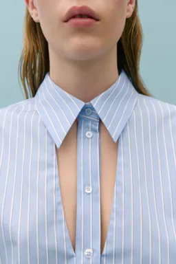 Camisa rayas cut out de Mango en Camisas para argentina