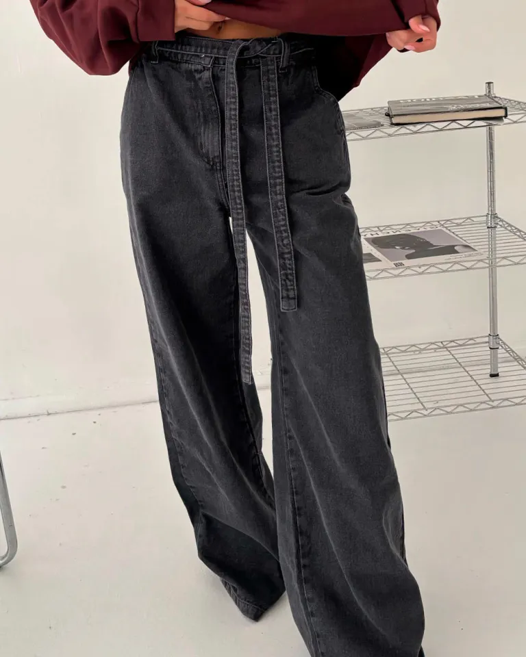 Pantalón de tiro alto y pierna ancha con detalles jeaneros y tiras anchas para atar de Sky en Pantalones para argentina