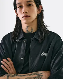 Camisa manga corta bordada de Bershka en Camisas para argentina