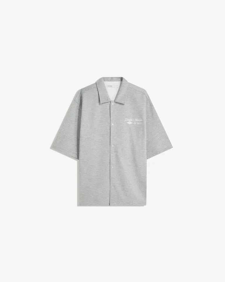 Camisa manga corta bordada de Bershka en Camisas para argentina