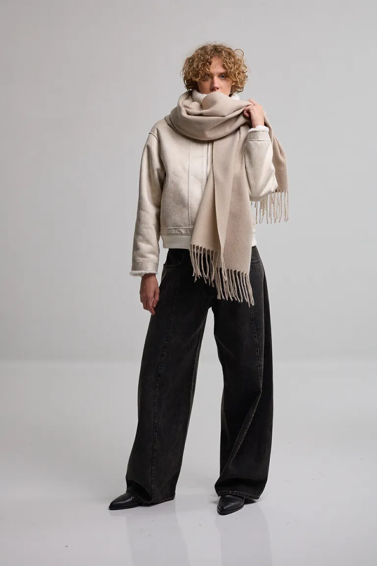 Pashmina con flecos en los extremos de diseño envolvente de Kill en Bufandas y Pañuelos para argentina