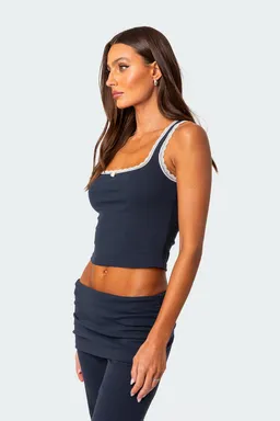 Musculosa encaje kadence de Edikted en Tops para argentina