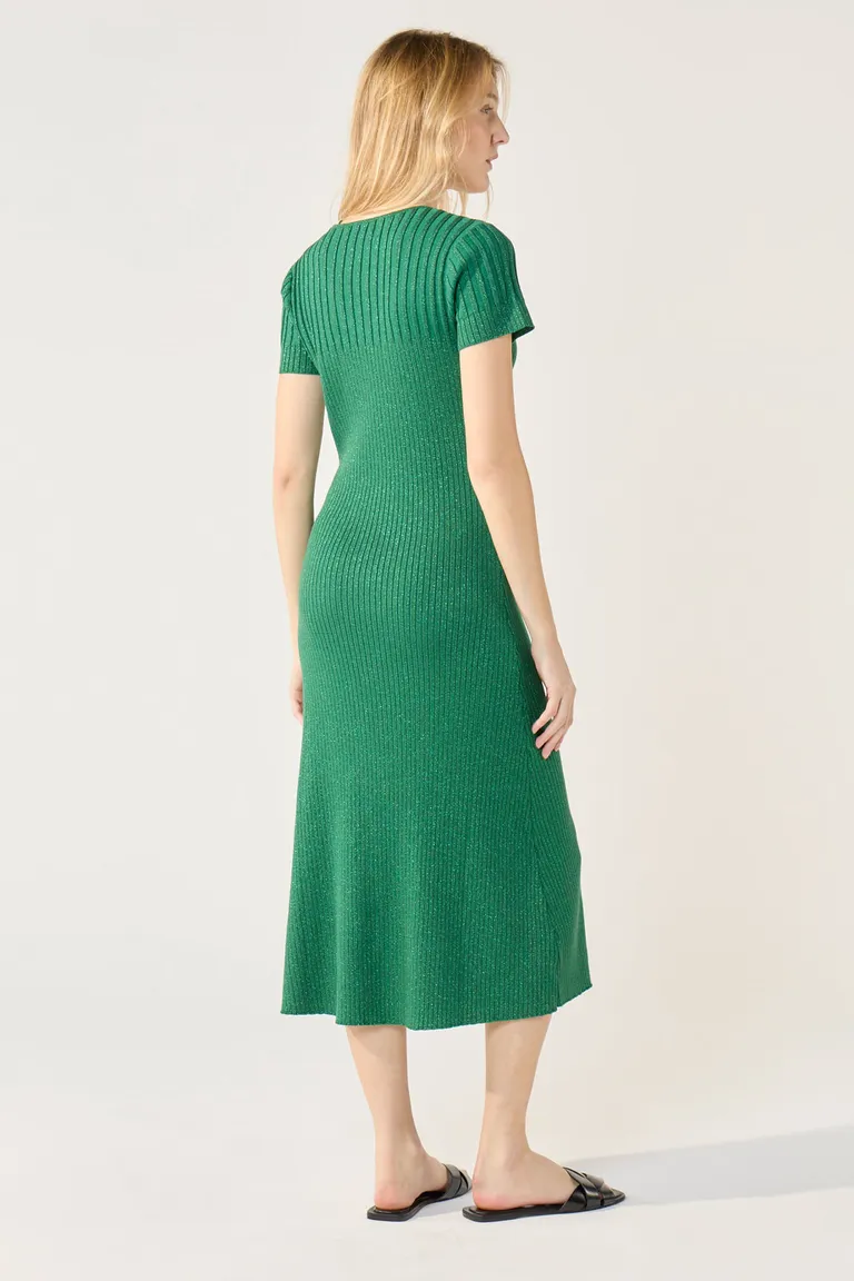 Vestido largo de tejido acanalado en color verde con escote en V y mangas cortas de Cuesta Blanca en Vestidos para argentina