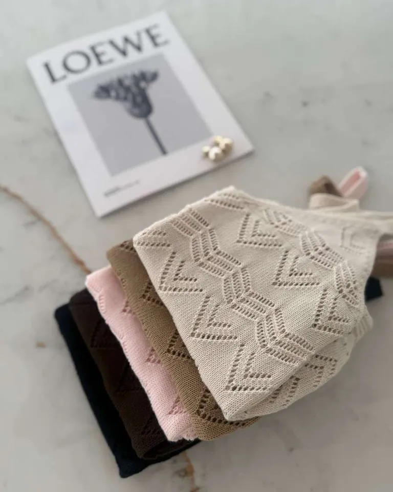 Musculosa de hilo calado, un diseño versátil y elegante para el día a día de Hesed en Tops para argentina