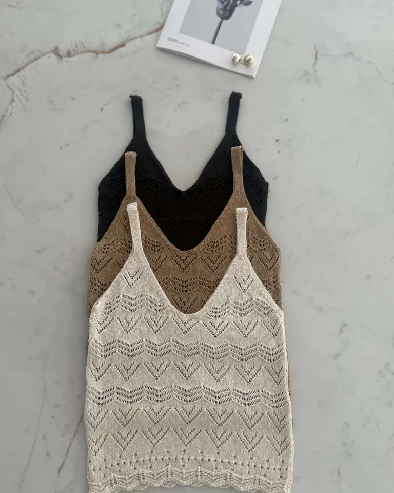 Musculosa de hilo calado, un diseño versátil y elegante para el día a día de Hesed en Tops para argentina