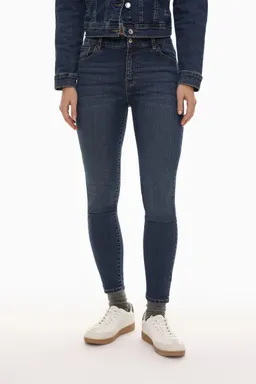 Jeans ajustados de Lefties en Pantalones para argentina