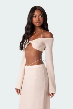 Crop top hombros descubiertos celeste de Edikted en Tops para argentina