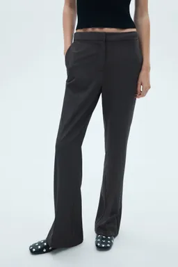 Pantalón traje flare de Mango en Pantalones para argentina