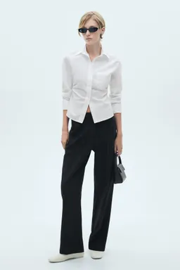 Pantalón recto con pinzas de Mango en Pantalones para argentina