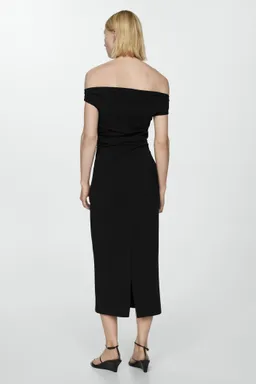 Vestido drapeado hombros descubiertos de Mango en Vestidos para argentina