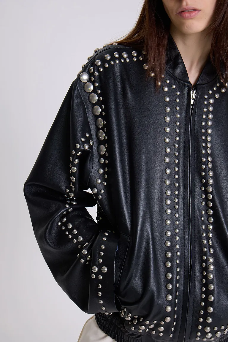 Chaqueta de cuero negra con remaches bombe niquel para mujer de Maria Cher en Chaquetas para argentina