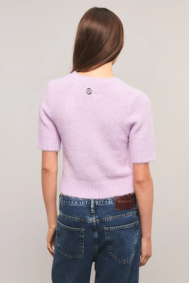 Sweater tejido de calce regular con mangas cortas y terminaciones acanaladas de Kosiuko en Buzos y Sweaters para argentina