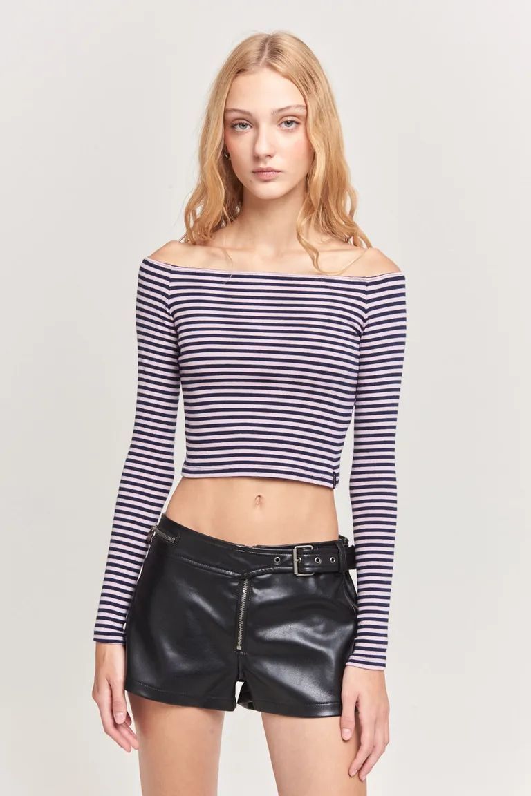 Top off shoulder manga larga ajustado con rayas horizontales y diseño crop de 47 Street en Tops para argentina