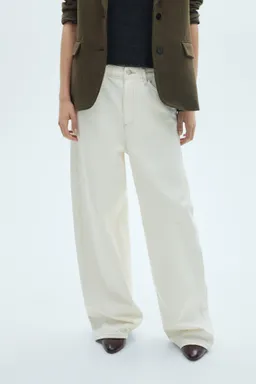 Jeans balloon tiro alto de Mango en Pantalones para argentina