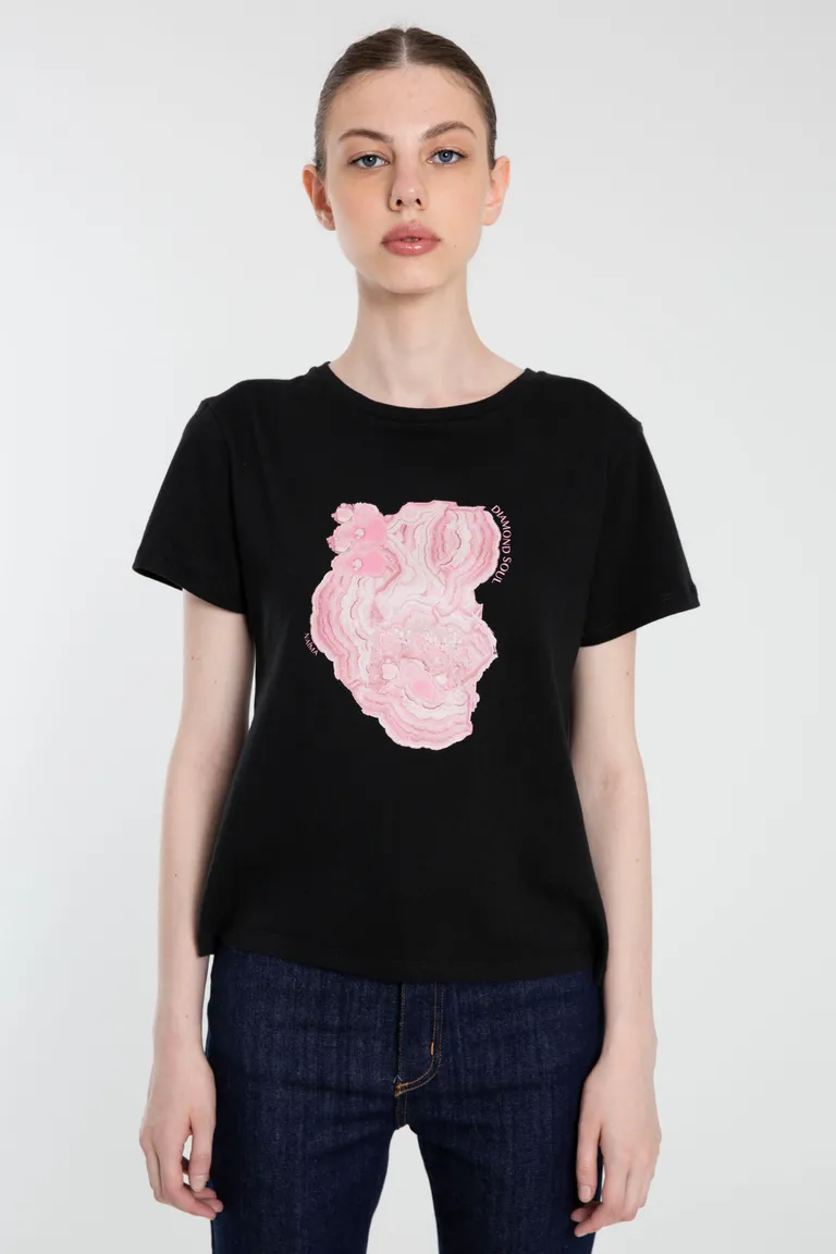 Remera de Diseño Gráfico en Algodón Negro de Naíma en Remeras para argentina