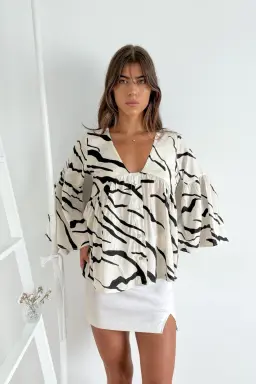 Blusa de Manga Campana de Benka en Blusas para argentina