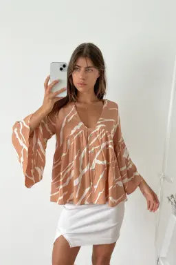 Blusa de Manga Campana de Benka en Blusas para argentina