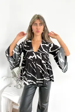 Blusa de Manga Campana de Benka en Blusas para argentina