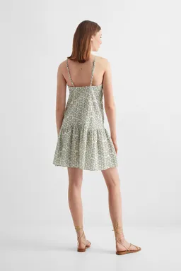 Vestido estampado con volante de Mango Teen en Vestidos para argentina