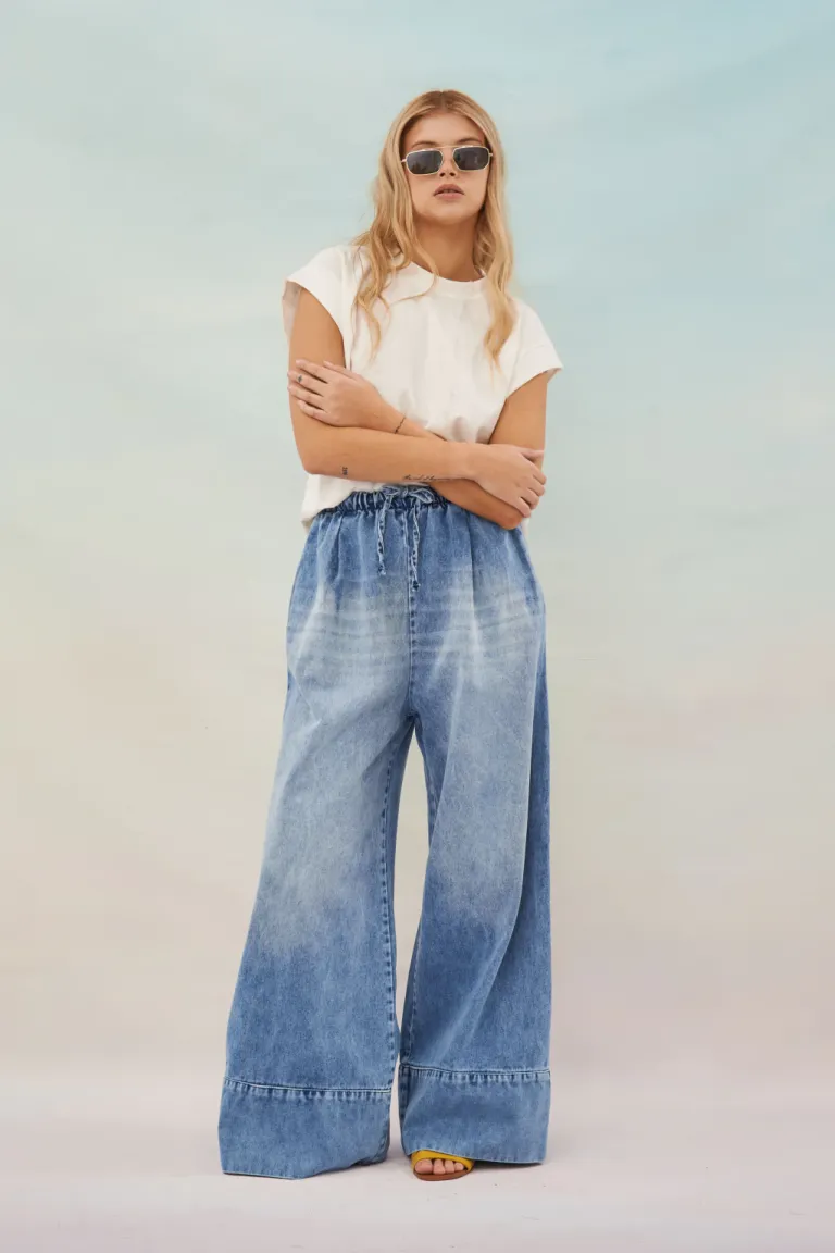 Pantalón de mezclilla de pierna ancha y cintura alta para mujer de Apricot en Pantalones para argentina