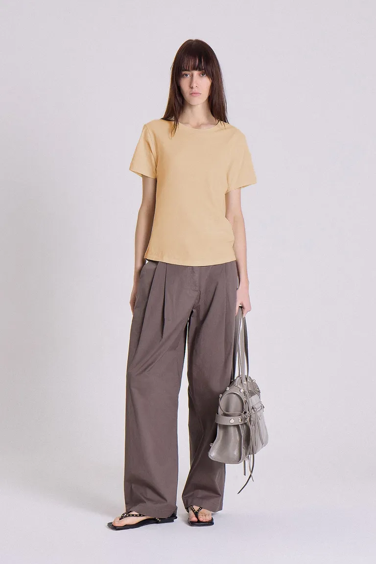 Remera de algodón peruano con detalle de costuras de Maria Cher en Remeras para argentina