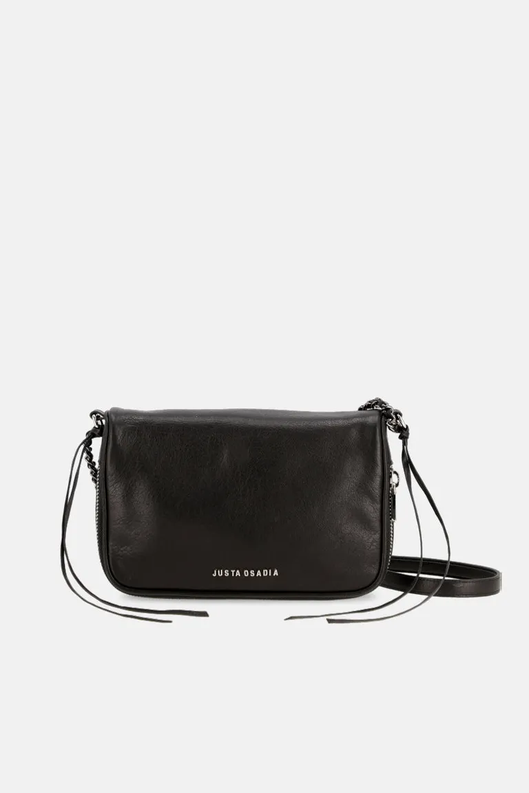 Cartera de líneas depuradas con cierre inferior para llevar lo indispensable con estilo de Justaosadia en Bolsos y Carteras para argentina