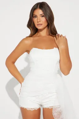 Mono encaje blanco de Fashion Nova en Monos para argentina