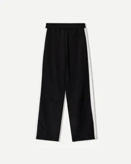 Pantalón técnico bordado de Bershka en Pantalones para argentina