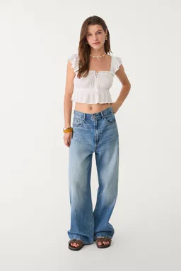 Top suelto con volantes de Stradivarius en Tops para argentina
