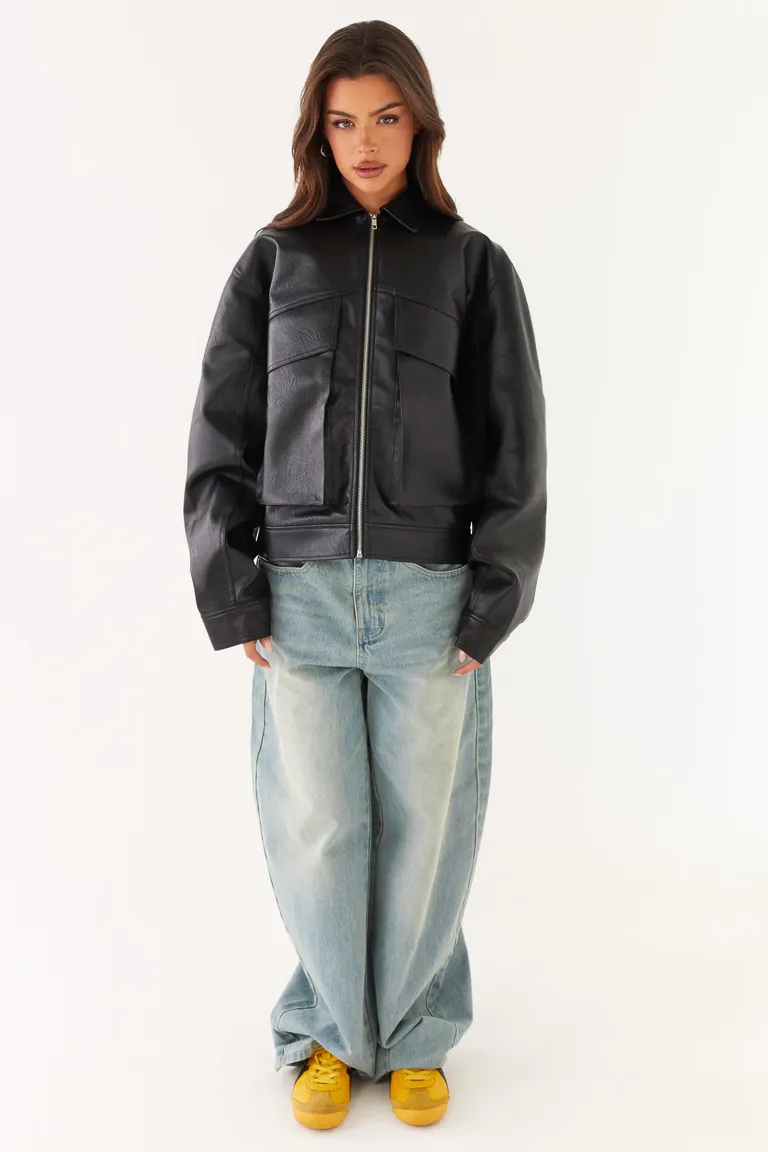 Campera bomber cuero sintético negra de Peppermayo en Chaquetas para argentina
