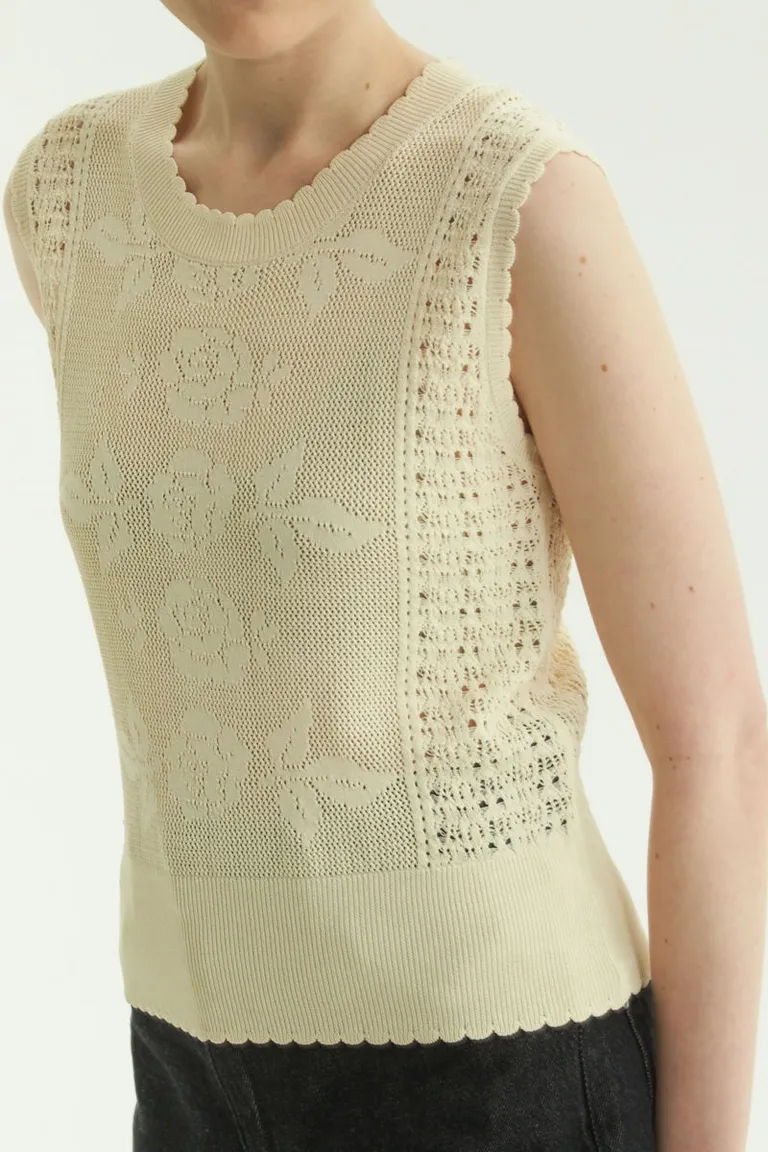 Top tejido sin mangas con diseño de flores y detalle en la espalda de Las Pepas en Tops para argentina