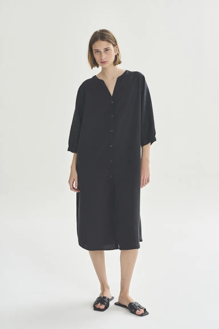 Vestido largo bali negro de línea recta y manga amplia para mujer de Akiabara en Vestidos para argentina